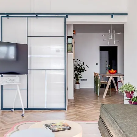 Quiet Elegance In Center Apartamento *